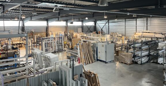 Stores Barbet : Votre Expert en Menuiseries Aluminium, Stores et Volets Roulants en Rhône-Alpes